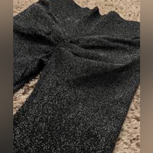 Bombshell Sportswear Shimmering Black Workout Set - Picture 5 of 6